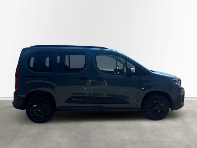 Fahrzeugabbildung Citroen Berlingo MPV Plus M Blue Hdi 130 S&S EAT8