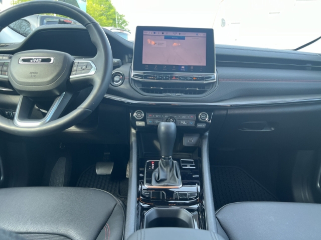 Fahrzeugabbildung Jeep Compass High Altitude 130 PS MHEV, AHK FWD