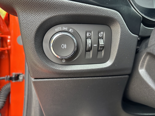 Fahrzeugabbildung Opel Corsa Electric Elegance LED Apple CarPlay Android Auto Klimaautom Musikstreaming DAB