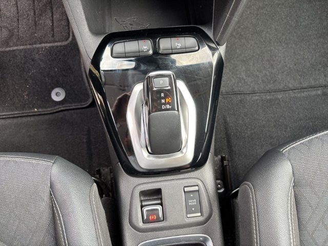 Fahrzeugabbildung Opel Corsa Electric Elegance LED Apple CarPlay Android Auto Klimaautom Musikstreaming DAB