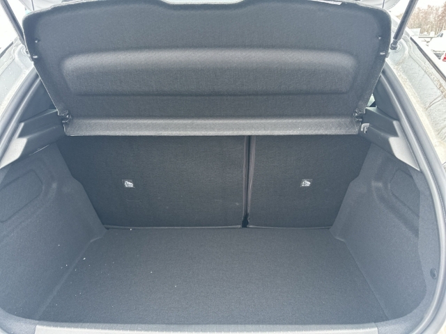 Fahrzeugabbildung Opel Corsa Edition LED Apple CarPlay Android Auto Musikstreaming DAB SHZ LenkradHZG Totwinkelassistent