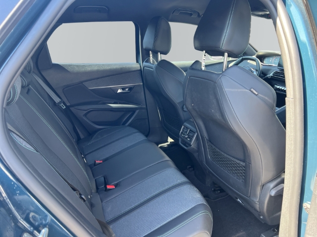 Fahrzeugabbildung Peugeot 3008 Allure Pack Navi Digitales Cockpit LED 2-Zonen-Klimaautom DAB SHZ Keyless Spurhalteass.