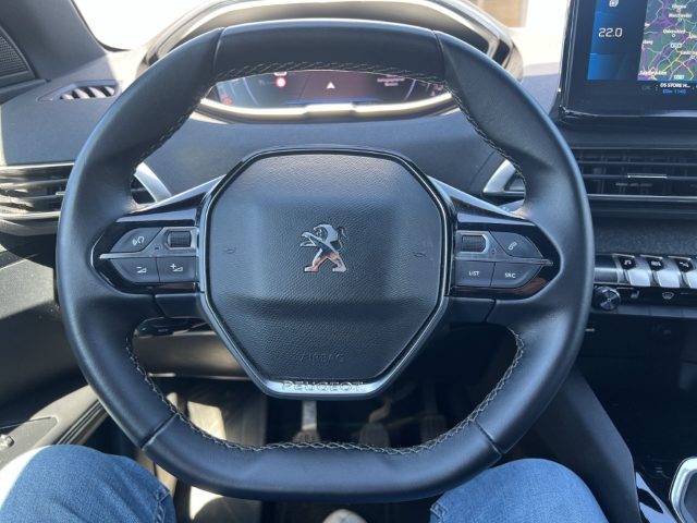 Fahrzeugabbildung Peugeot 3008 Allure Pack Navi Digitales Cockpit LED 2-Zonen-Klimaautom DAB SHZ Keyless Spurhalteass.