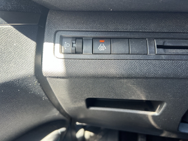 Fahrzeugabbildung Peugeot 3008 Allure Pack Navi Digitales Cockpit LED 2-Zonen-Klimaautom DAB SHZ Keyless Spurhalteass.