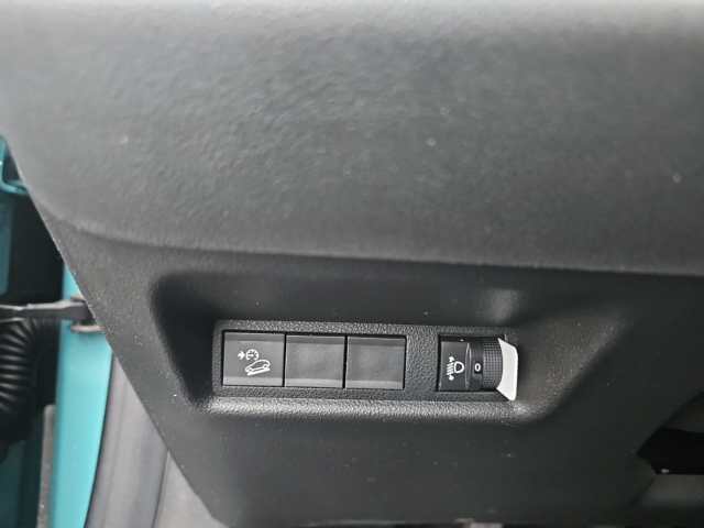 Fahrzeugabbildung Jeep Avenger Altitude 1.2 100 PS JBL Navi RFK LED El. Heckklappe Apple CarPlay Android Auto Klimaautom