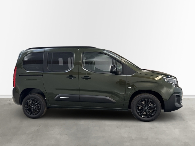 Fahrzeugabbildung Citroen Berlingo MPV Plus XL Blue Hdi 100 - mit KI generiert/bearbeitet