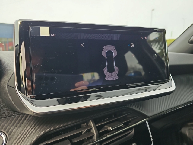 Fahrzeugabbildung Peugeot 2008 Allure LED Apple CarPlay Android Auto Klimaautom Musikstreaming DAB Spurhalteass.