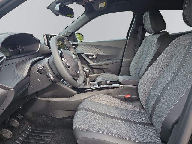 Fahrzeugabbildung Peugeot 2008 Allure LED Apple CarPlay Android Auto Klimaautom Musikstreaming DAB Spurhalteass.