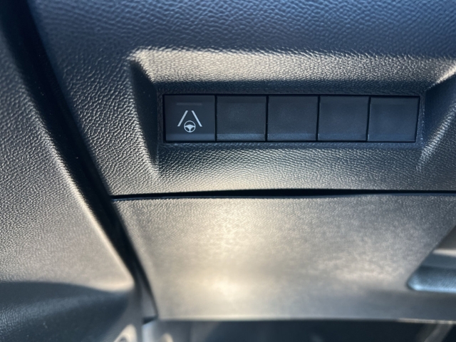 Fahrzeugabbildung Peugeot 2008 GT Navi Leder 360 Kamera Massagesitze LED ACC Klimaautom Fahrerprofil DAB Ambientebeleuchtung
