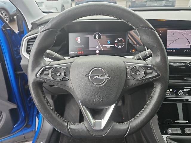 Fahrzeugabbildung Opel Grandland Ultimate Navi 360 Kamera Klimasitze LED Blendfreies Fernl. Kurvenlicht El. Heckklappe