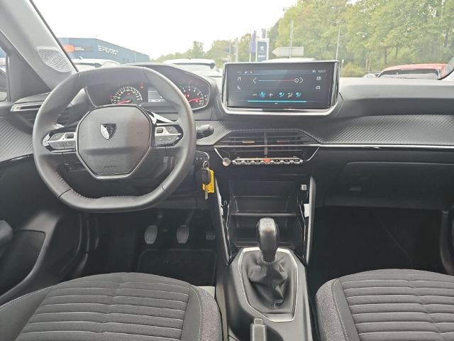 Fahrzeugabbildung Peugeot 208 Active 1.2 PureTech Apple CarPlay Android Auto Fahrerprofil Musikstreaming