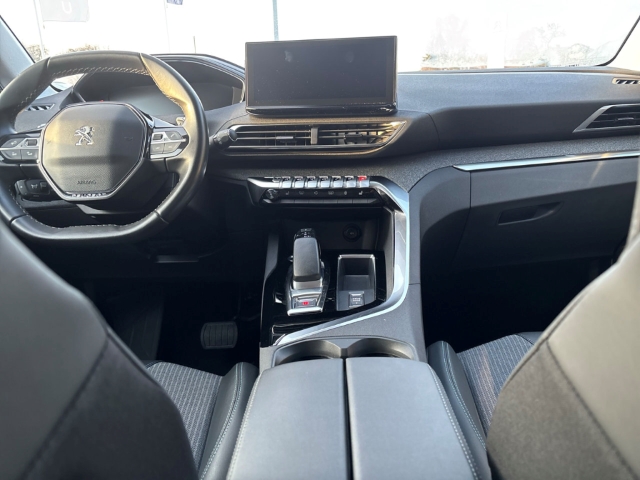 Fahrzeugabbildung Peugeot 3008 Allure Pack PHEV AHK Navi Digitales Cockpit 360 Kamera LED El. Heckklappe
