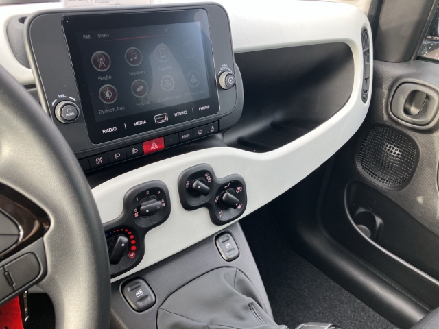 Fahrzeugabbildung Fiat Pandina 1.0 GSE Hybrid 48 kW Cross