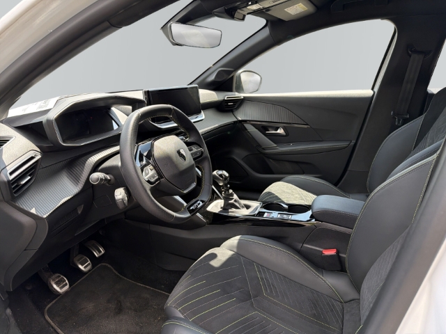 Fahrzeugabbildung Peugeot 208 GT AHK Navi 360 Kamera LED Klimaautom Fahrerprofil DAB Ambientebeleuchtung