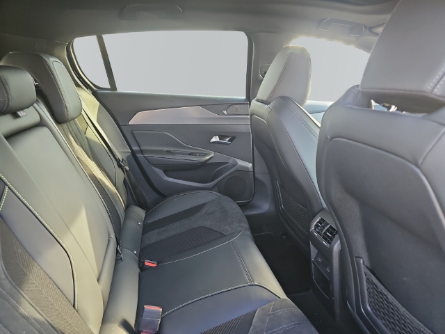 Fahrzeugabbildung Peugeot 308 GT 1.5 BlueHDi 130 EAT8 El. Panodach Navi Digitales Cockpit Memory Sitze Soundsystem