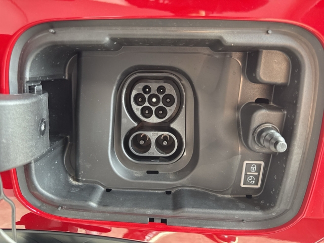 Fahrzeugabbildung Citroen e-C3 Aircross e-113 MAX Elektromotor