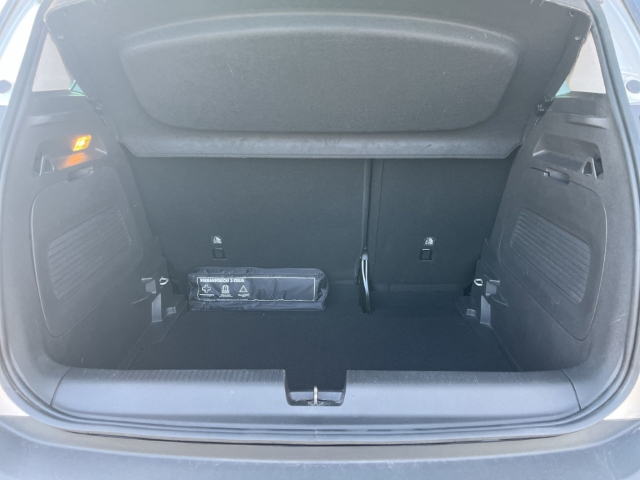 Fahrzeugabbildung Opel Crossland Elegance AHK Navi LED Apple CarPlay Android Auto Mehrzonenklima Musikstreaming